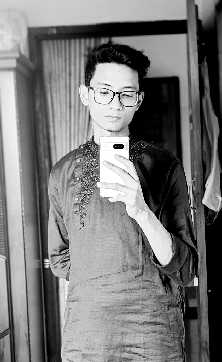 Mursaline Huqe - Professional